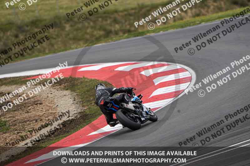 cadwell no limits trackday;cadwell park;cadwell park photographs;cadwell trackday photographs;enduro digital images;event digital images;eventdigitalimages;navarra;no limits trackdays;peter wileman photography;racing digital images;trackday digital images;trackday photos